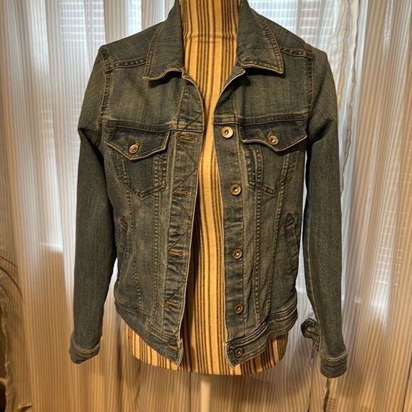 Sonoma Women’s Jean Jacket. XS - Picture 1 of 6